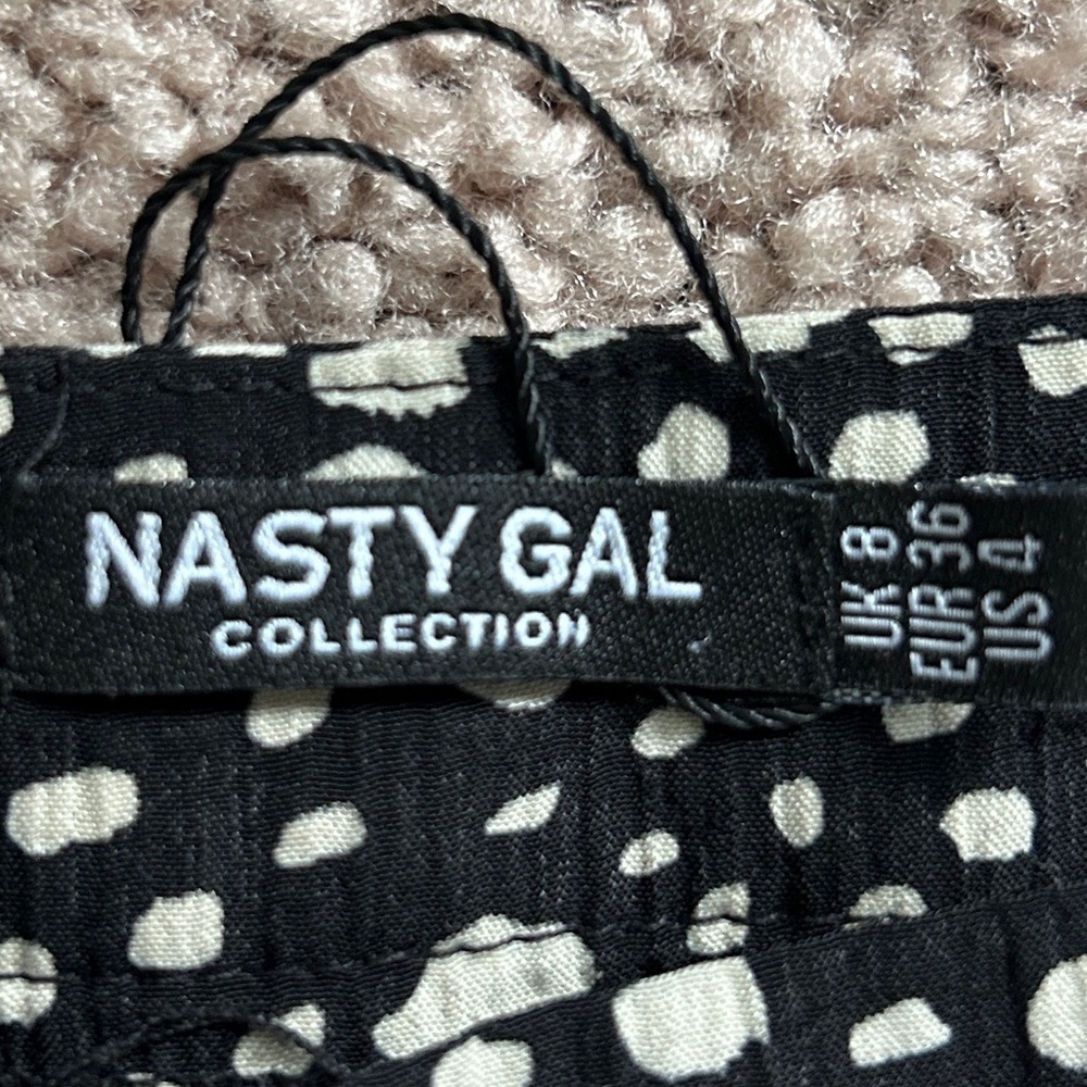 Nasty Gal Black and White Patterned Wide Leg Pants Size 4 - Picture 4 of 8